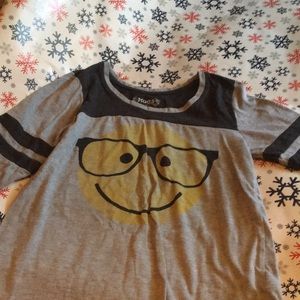 It’s a girls kids shirt from  Koles